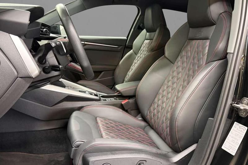 Usata Audi S3 Ambiente 333 CV (244 kW) 2024 Nero Berlina