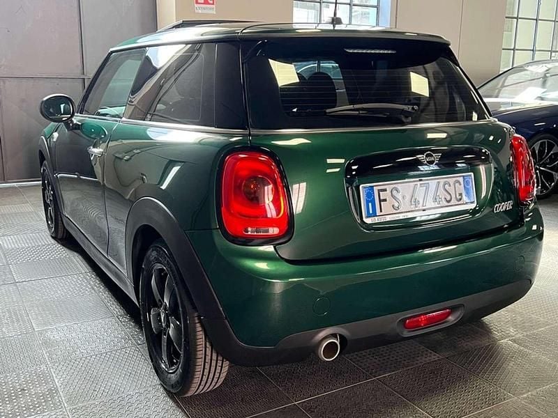 Usata Mini Cooper 136 CV (100 kW) 2018 Verde Utilitaria