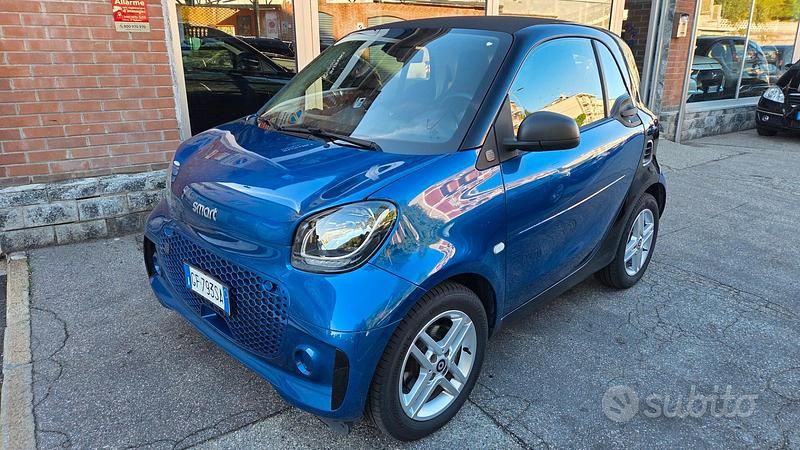 Blu Usata 2021 Smart ForTwo Coupé Pure Utilitaria | 11.990 € - Immagine 1/4
