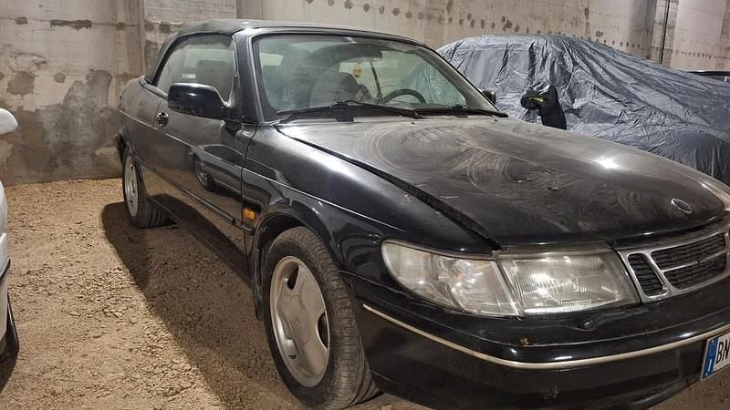 Usata Saab 900 130 CV (95 kW) 1996 Nero Berlina