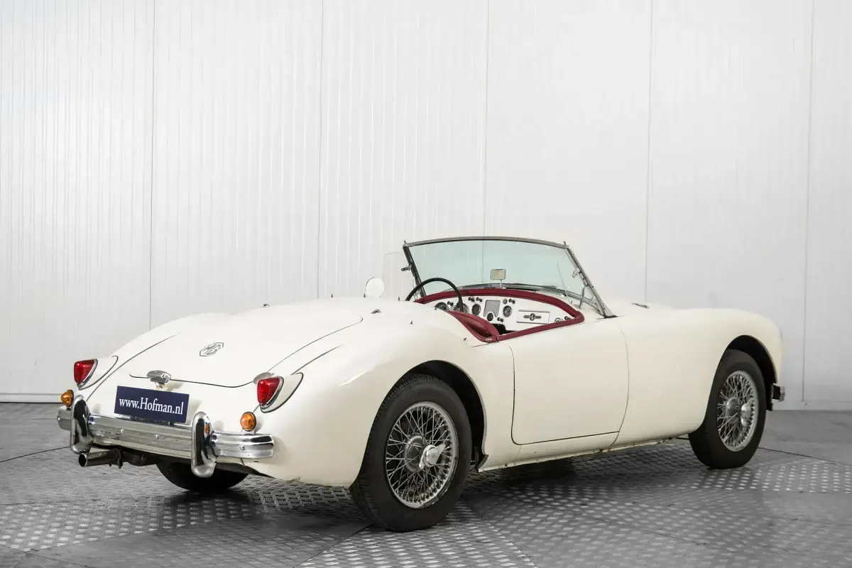 Usata MG MGA 72 CV (52 kW) 1957 Bianco Cabrio