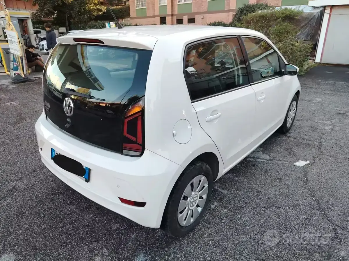 Usata VW up! Highline 75 CV (55 kW) 2019 Bianco Utilitaria