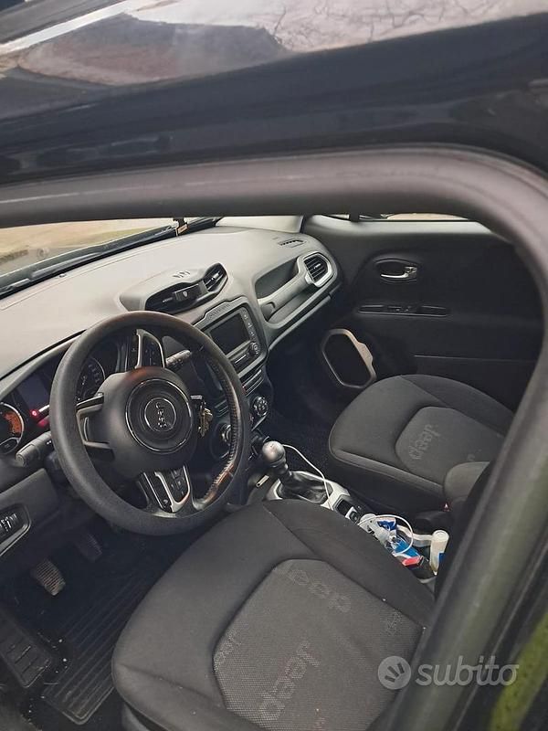 Usata Jeep Renegade 140 CV (102 kW) 2016 Nero SUV