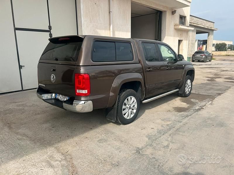 Usata VW Amarok 163 CV (119 kW) 2012 Marrone Pick-up