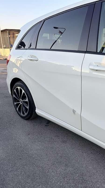 Gebraucht Mercedes B180 Executive 109 PS (80 kW) 2013 Van / Kleinbus