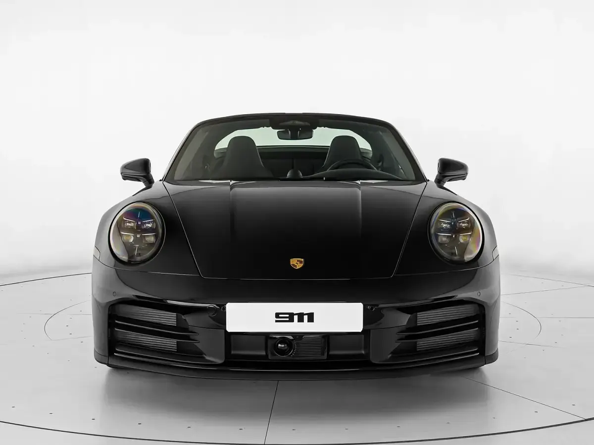 Nuova Porsche 911 480 CV (353 kW) 2026 Nero jet metallizzato/capote nera Cabrio