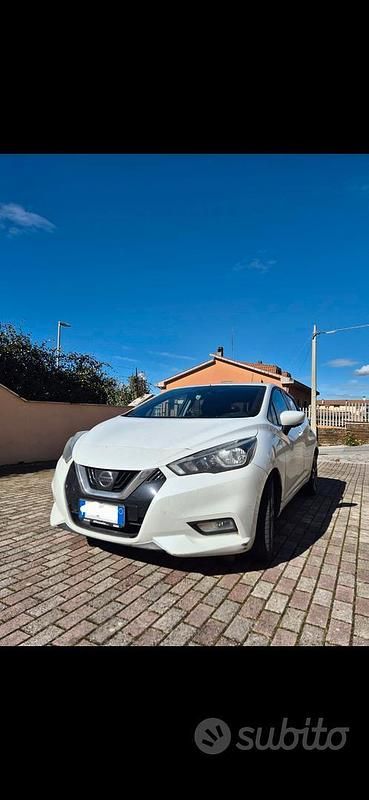 Usata Nissan Micra Tekna 90 CV (66 kW) 2017 Bianco Utilitaria