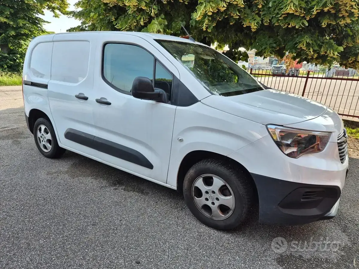 Usata Opel Combo S 76 CV (55 kW) 2020 Bianco Monovolume