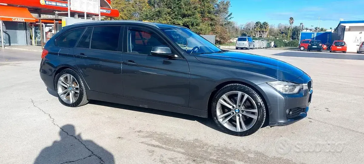 Usata BMW 320 184 CV (135 kW) 2012 Grigio Station wagon
