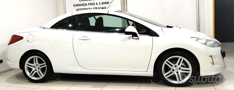 Usata Peugeot 308 CC 119 CV (87 kW) 2010 Bianco Cabrio