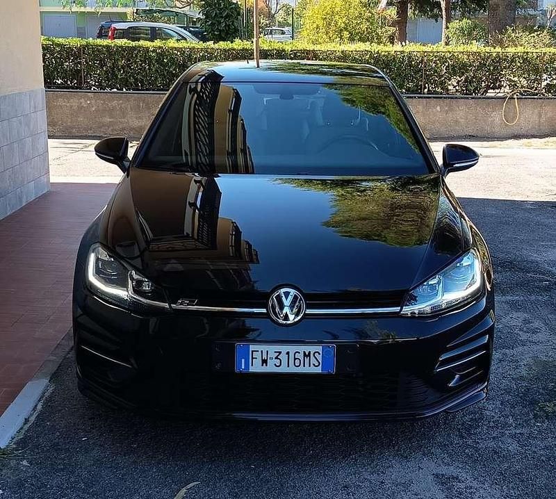 Usata VW Golf VII R-line 150 CV (110 kW) 2019 Berlina