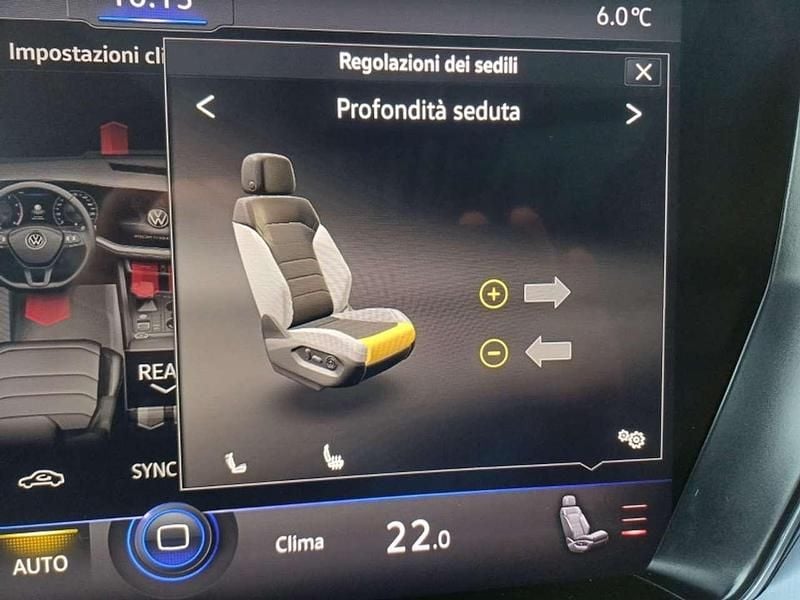 Usata VW Touareg Elegance 340 CV (250 kW) 2021 Moonlight blue perla SUV