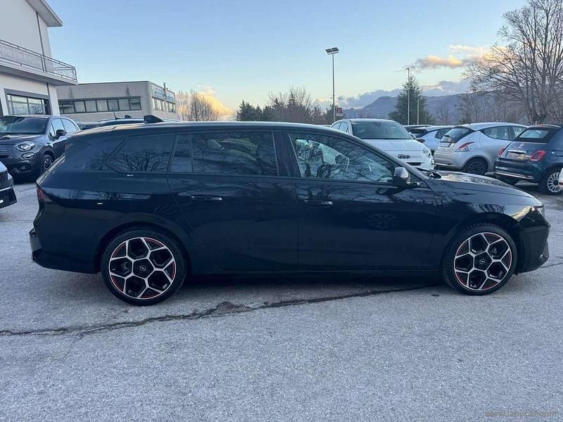 Usata Opel Astra 131 CV (96 kW) 2024 Nero Station wagon