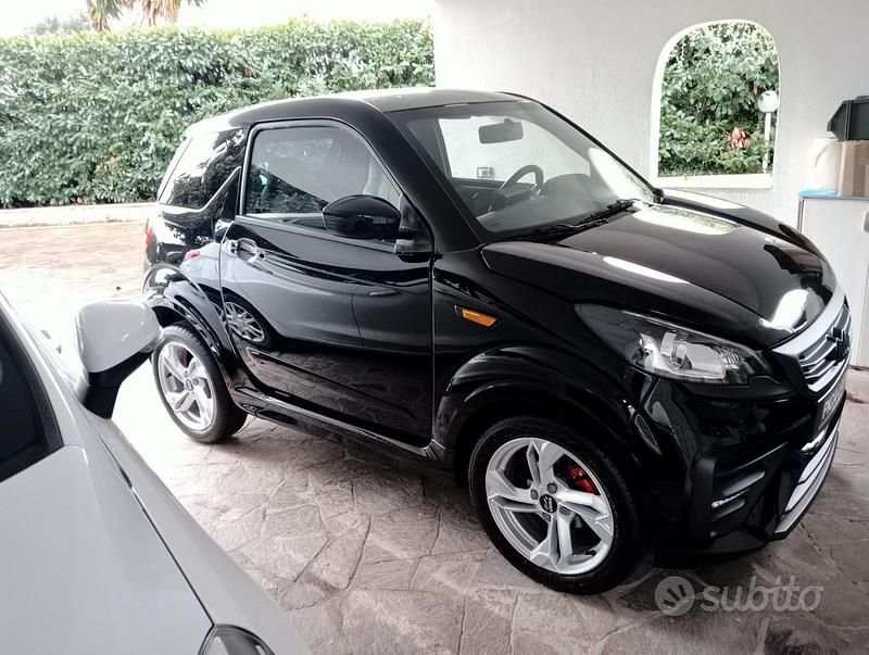 Usata 2024 Ligier JS50 Due volumi | 12.500 € (Buon prezzo) - Immagine 1/4