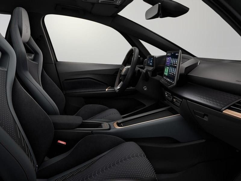 Nuova Cupra Born VZ 88 kW (121 CV) 2026 Verde Utilitaria