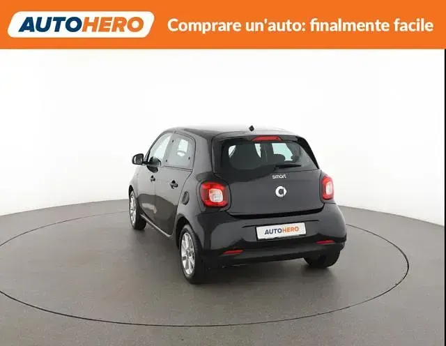 Usata Smart ForFour 71 CV (52 kW) 2017 Nero Utilitaria