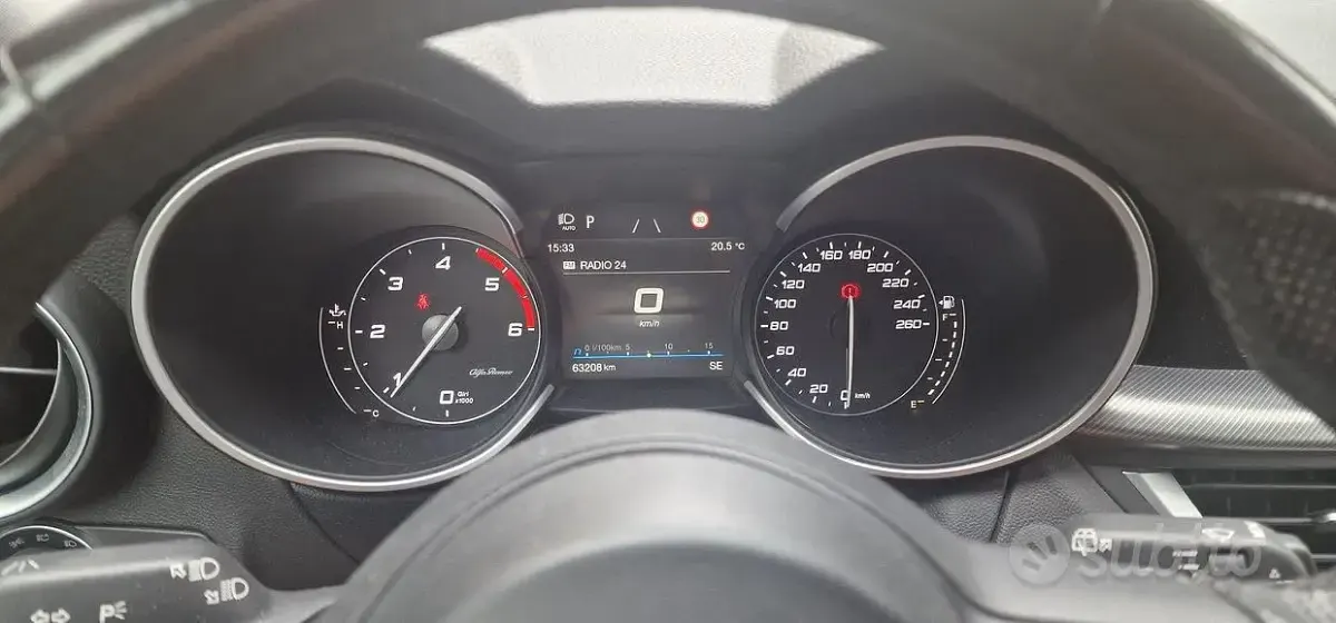 Usata Alfa Romeo Stelvio 190 CV (139 kW) 2020 Grigio SUV