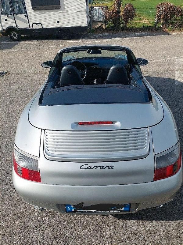 Usata Porsche 996 2000 Grigio Cabrio
