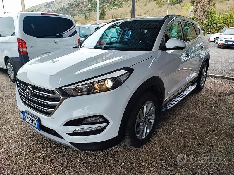 Usata Hyundai Tucson Xpossible 115 CV (84 kW) 2016 Bianco SUV