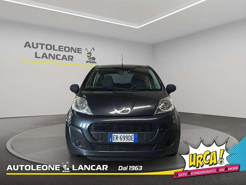Usata Peugeot 107 Access 68 CV (50 kW) 2013 Nero Utilitaria