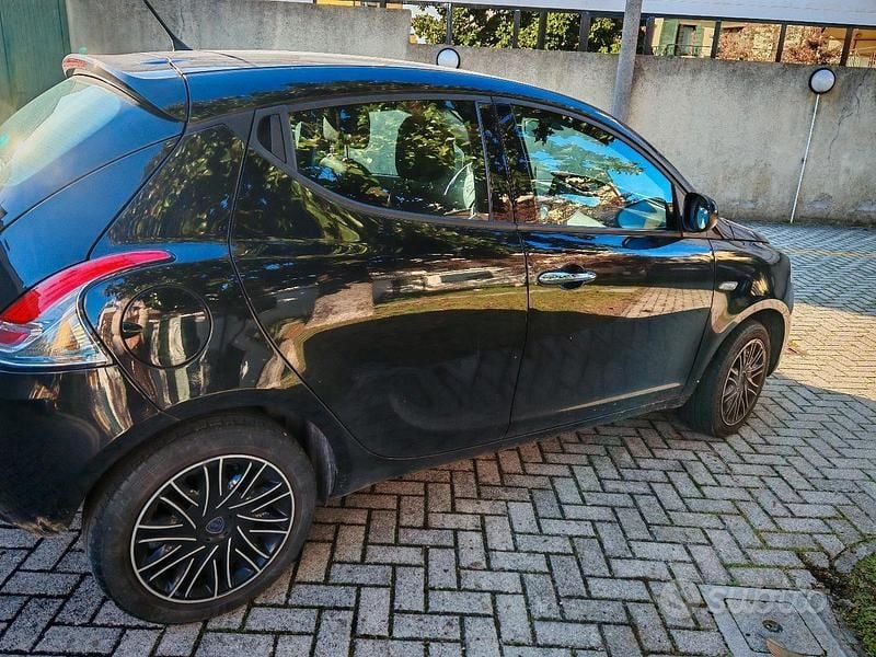 Usata Lancia Ypsilon 2019 Nero Utilitaria