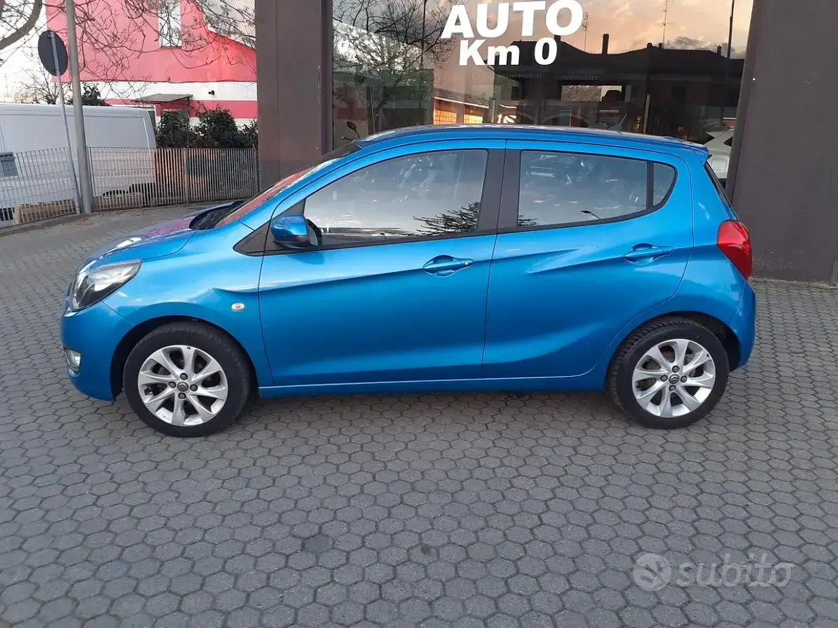 Usata Opel Karl Cosmo 75 CV (55 kW) 2015 Blu Utilitaria