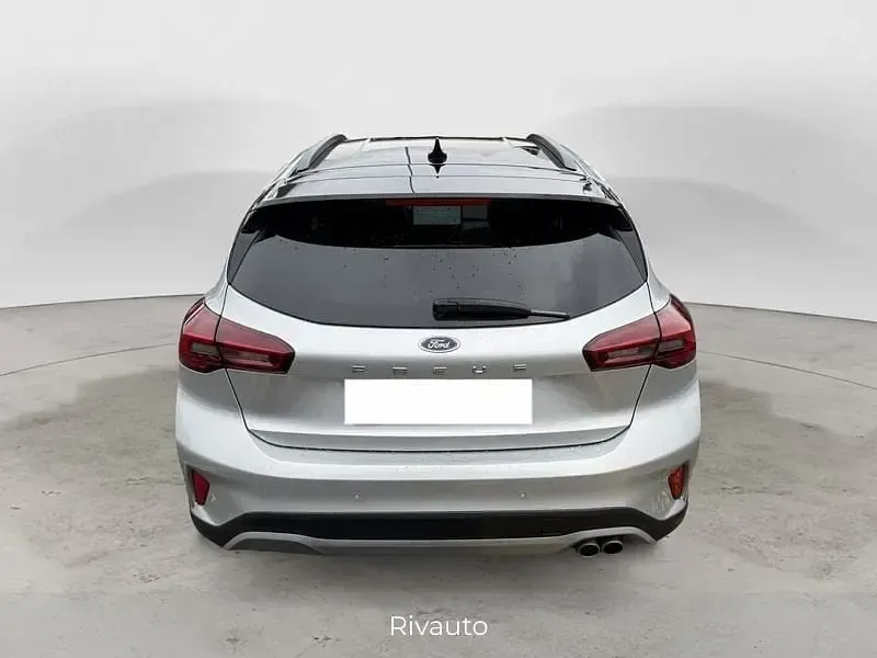 Usata Ford Focus Active 125 CV (91 kW) 2024 Argento Utilitaria