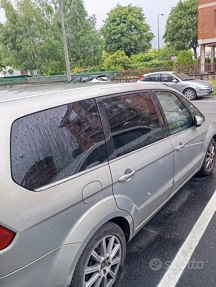 Usata Ford Galaxy 140 CV (102 kW) 2010 Monovolume
