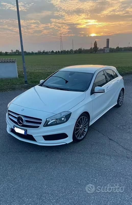Usata Mercedes A160 Premium 90 CV (66 kW) 2014 Bianco Utilitaria