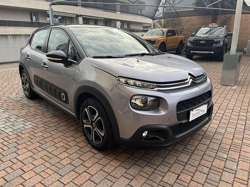 Usata Citroën C3 Shine 110 CV (80 kW) 2019 Grigio artense Utilitaria