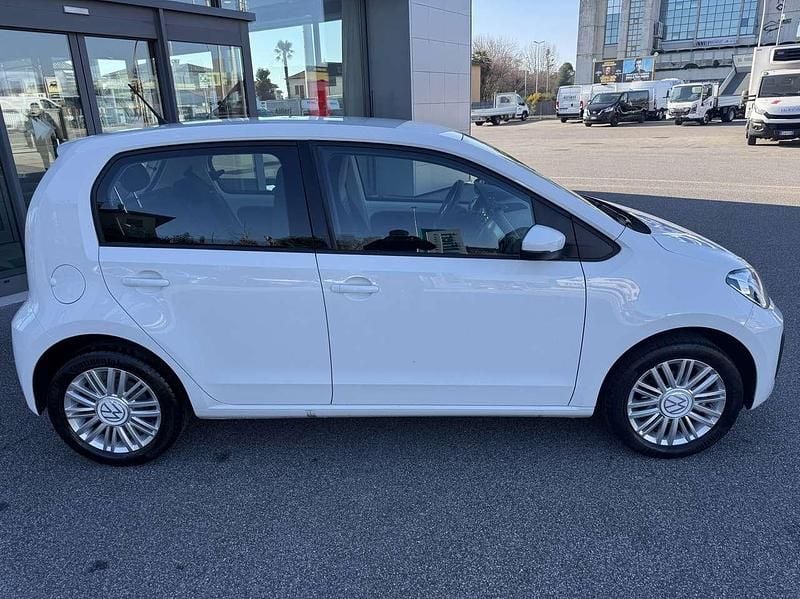 Usata VW up! Move 65 CV (47 kW) 2022 Pure white Utilitaria