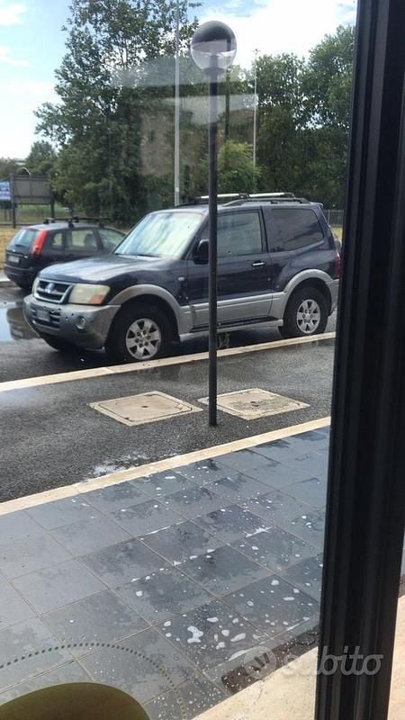 Usata Mitsubishi Pajero 160 CV (117 kW) 2004 Blu SUV