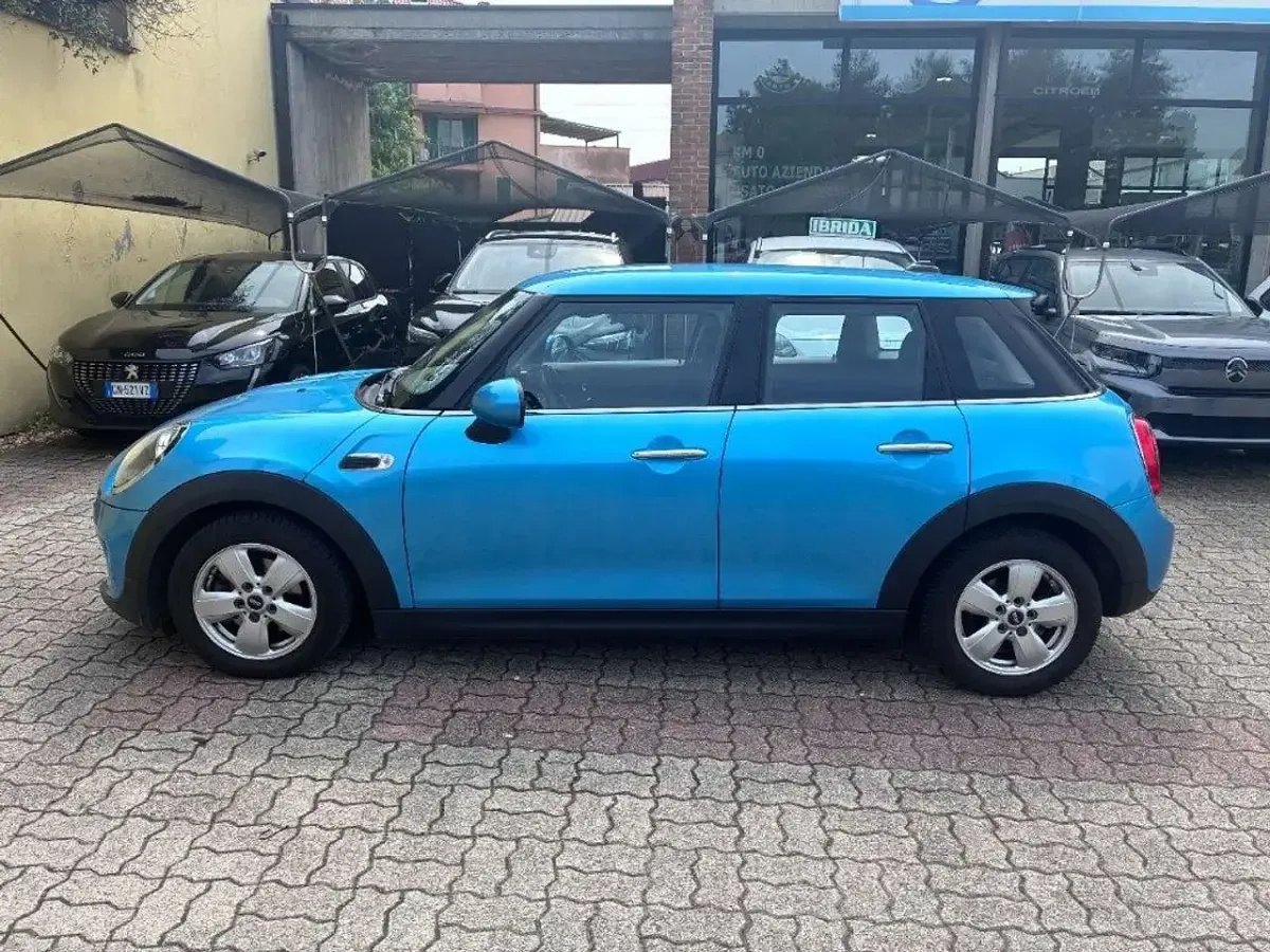 Usado Mini Cooper 136 HP (100 kW) 2019 Azul Citadino