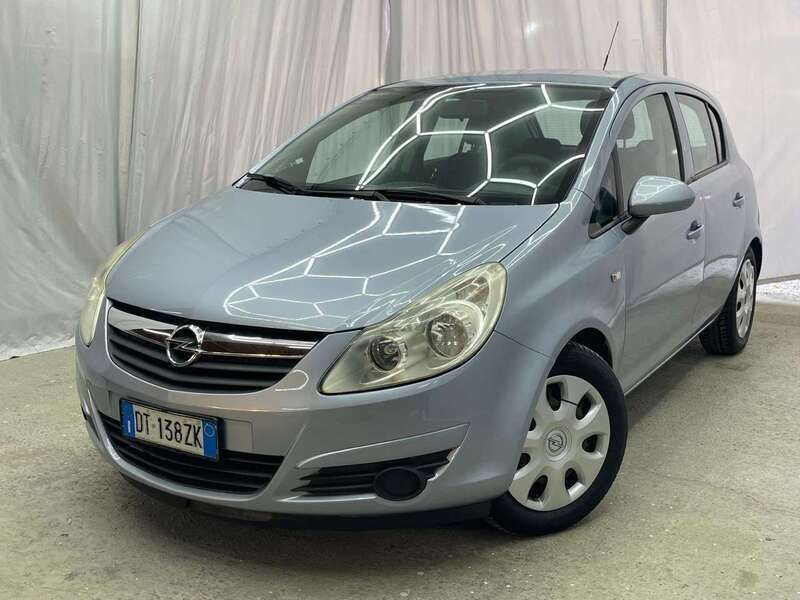 Grigio Usata 2009 Opel Corsa Enjoy Tre volumi | 4400 € (Molto cara) - Immagine 1/4