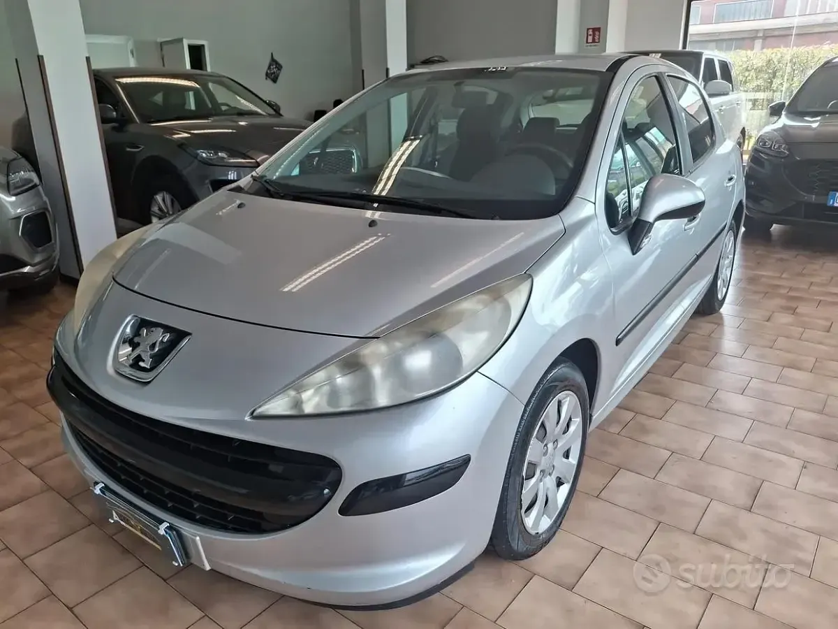 Usata Peugeot 207 73 CV (53 kW) 2006 Berlina