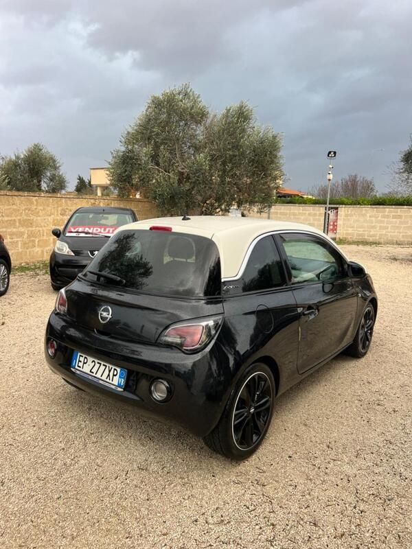 Usata Opel Adam 69 CV (50 kW) 2013 Nero Utilitaria