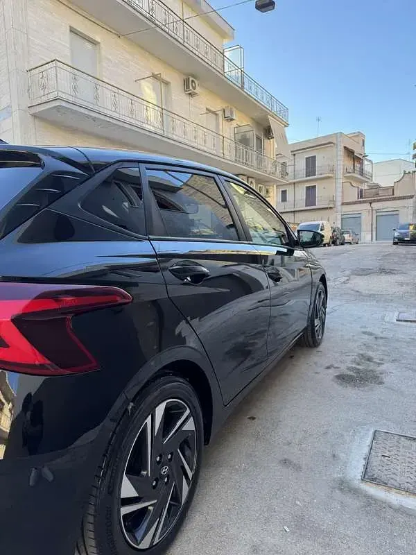 Usata Hyundai i20 84 CV (61 kW) 2021 Nero Utilitaria