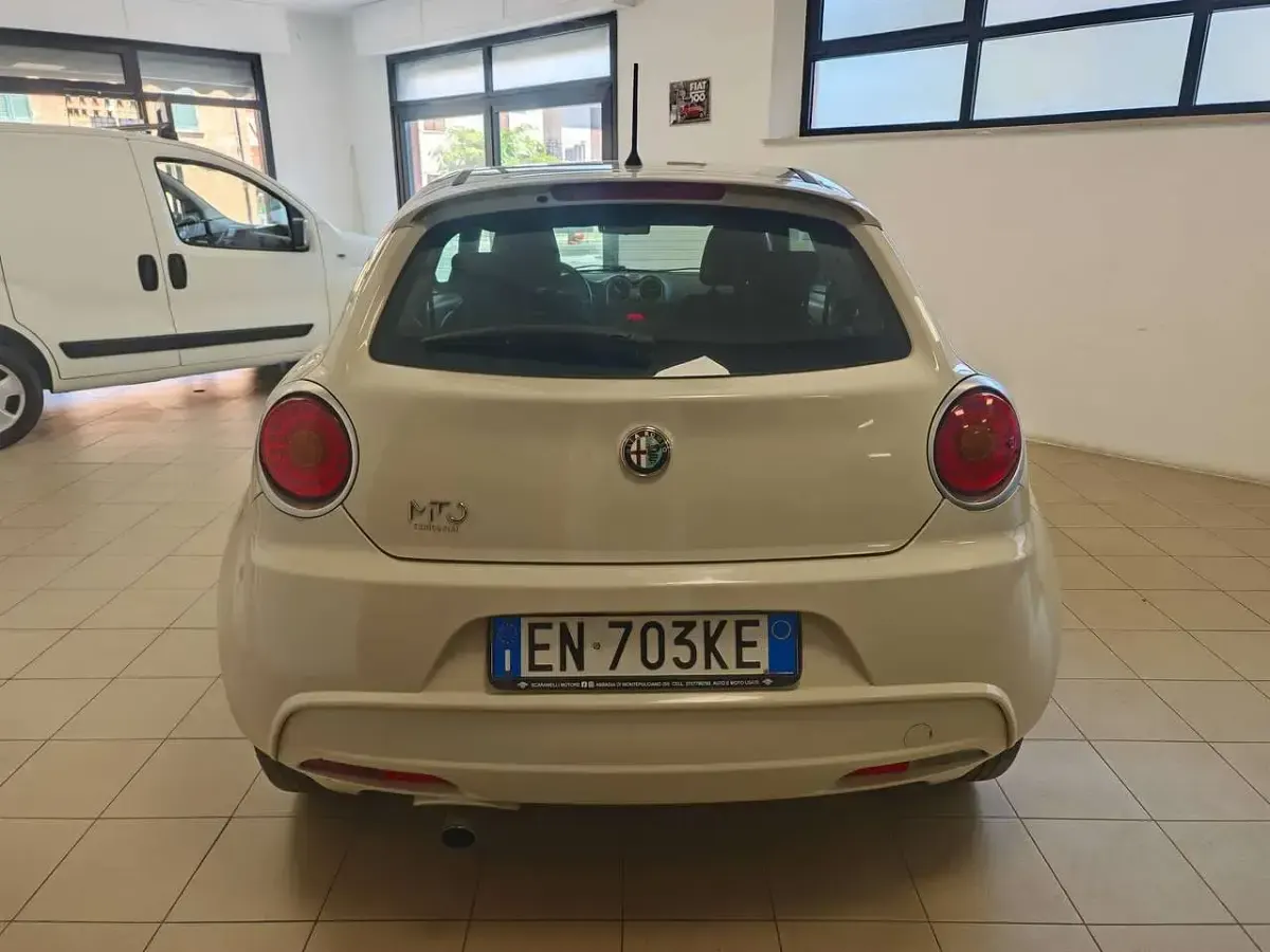 Usata Alfa Romeo MiTo 84 CV (61 kW) 2012 Bianco Utilitaria