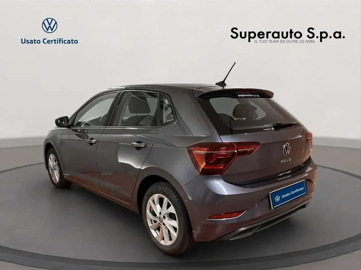 Usata VW Polo Style 90 CV (66 kW) 2022 Grigio Utilitaria
