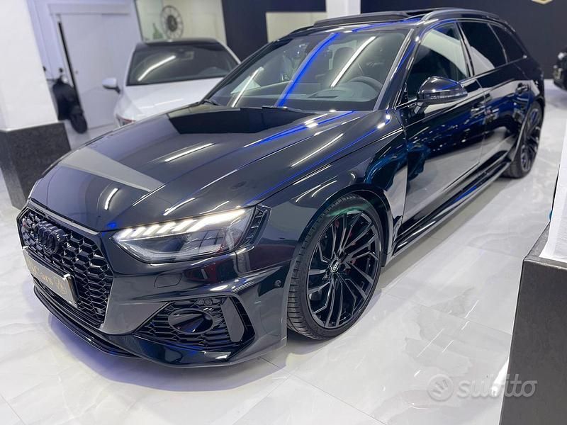 Usata Audi RS4 Comfort 450 CV (330 kW) 2022 Nero Station wagon