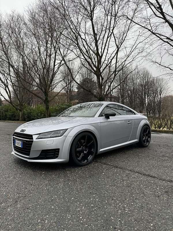 Usata Audi TT Ambiente 184 CV (135 kW) 2017 Argento Coupé