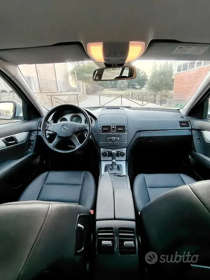 Usata Mercedes C320 224 CV (164 kW) 2010 Grigio Station wagon