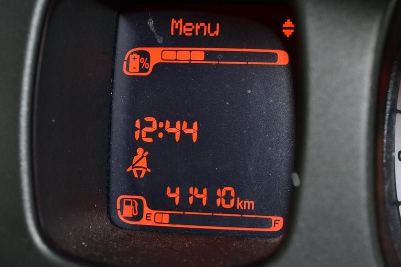 Bianco Usata 2023 Fiat Panda Due volumi | 10.900 € (Buon prezzo) - Immagine 1/1