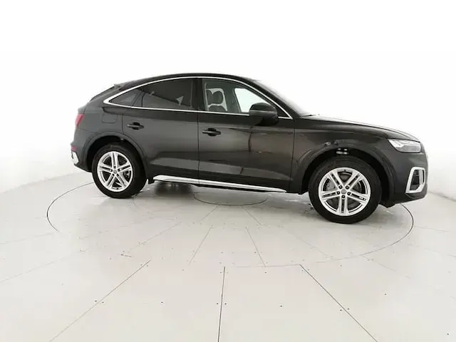 Usata Audi Q5 Sportback S-Line 204 CV (150 kW) 2024 Nero SUV