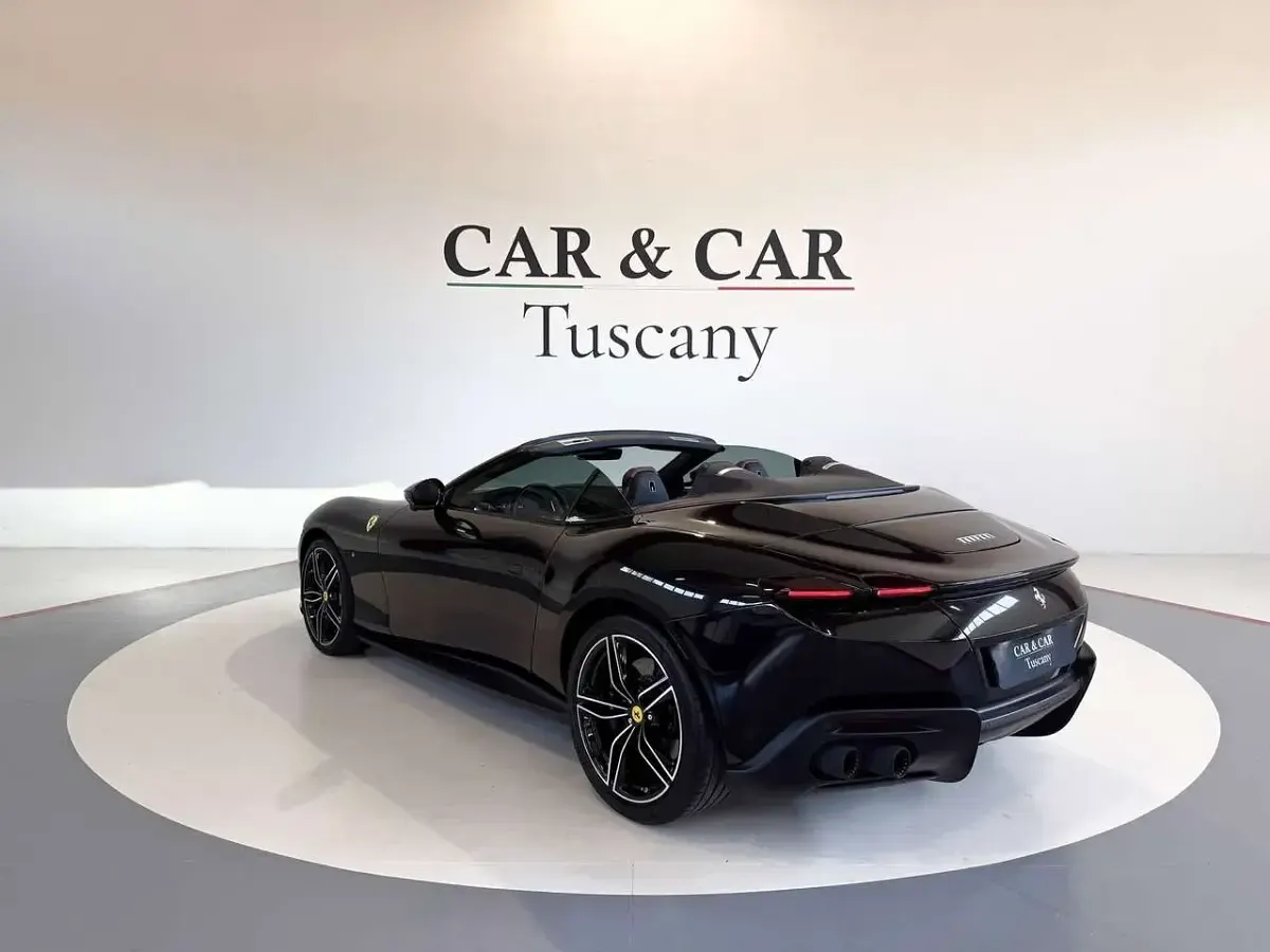 Usata Ferrari Roma 620 CV (456 kW) 2025 Nero Cabrio