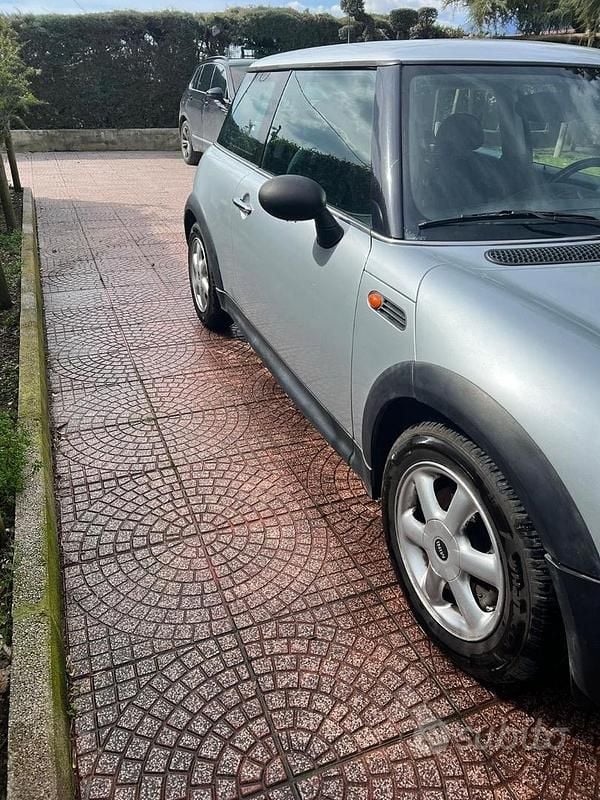 Usata Mini One D 88 CV (64 kW) 2006 Grigio Utilitaria