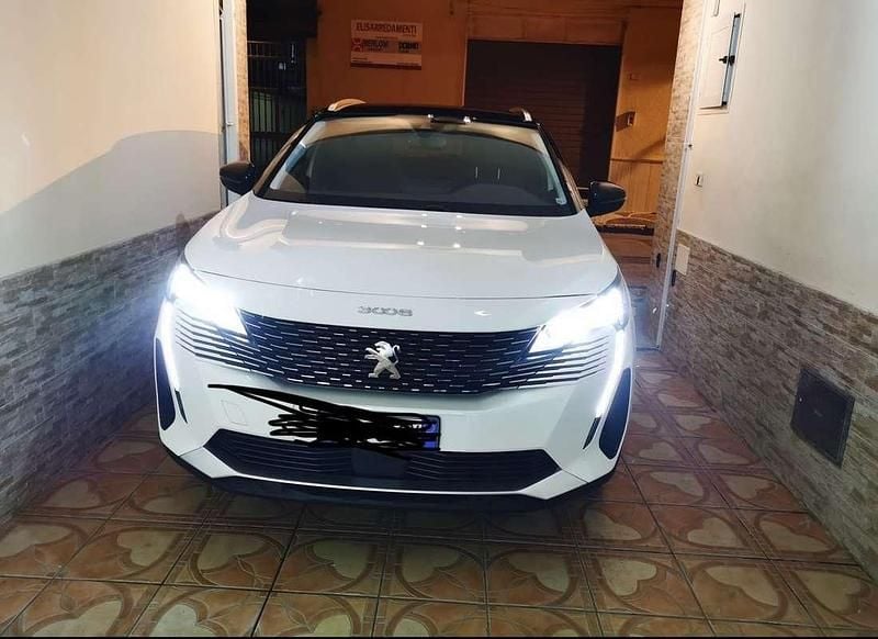 Usata Peugeot 3008 Allure 131 CV (96 kW) 2020 Bianco SUV