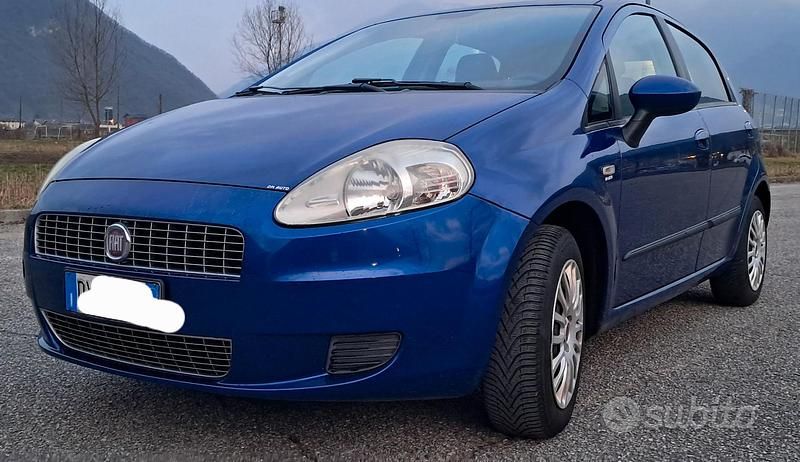 Usata Fiat Grande Punto 65 CV (47 kW) 2009 Blu Utilitaria