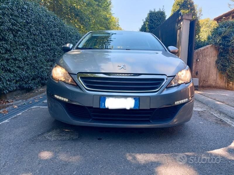 Grigio Usata 2015 Peugeot 308 Station wagon | 5000 € (Super prezzo) - Immagine 1/4