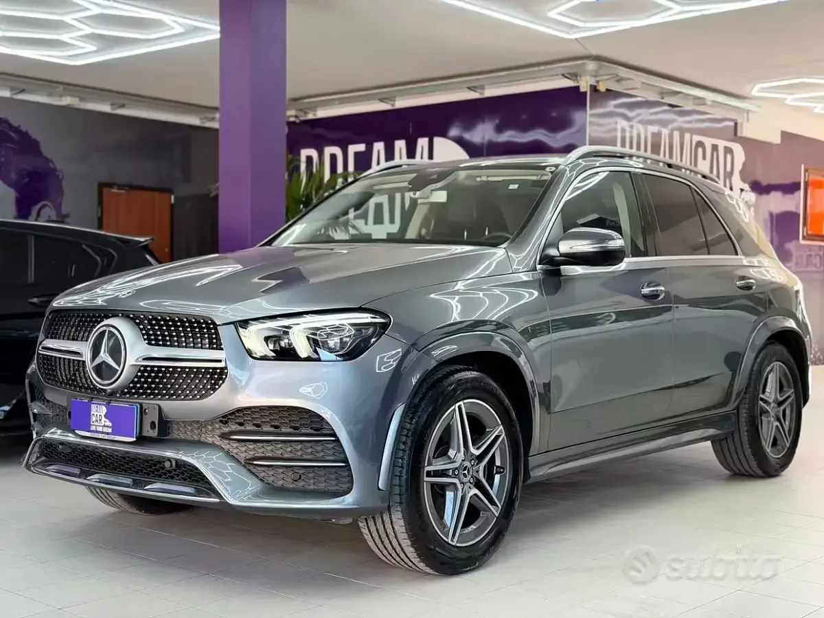 Usata Mercedes GLE300 Premium Plus 245 CV (180 kW) 2020 Grigio SUV
